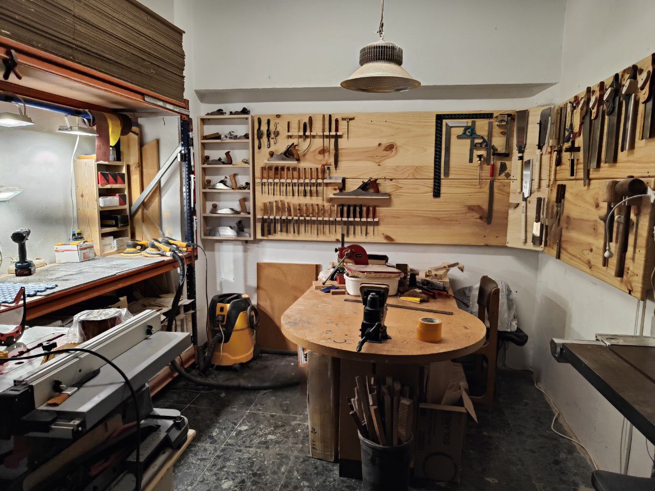 TALLER DE GUITARRAS
